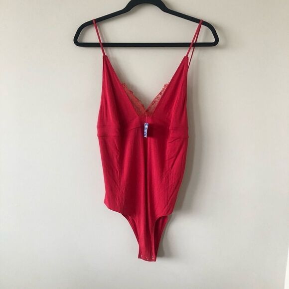 NWT-FREE People Tell It To The Heart Bodysuit - Picture 3 of 7